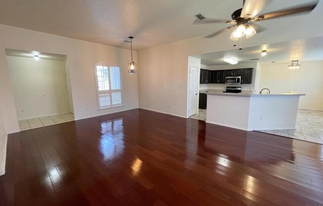 322 KINGFISHER LN