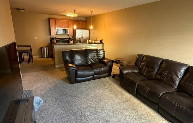 1 bed, 1 bath, 663 sqft, $3,000, Unit 556