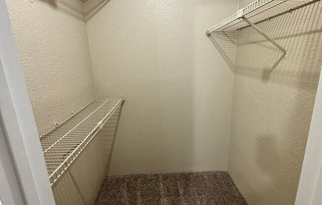 2 beds, 2 baths, 900 sqft, $1,025, Unit 506