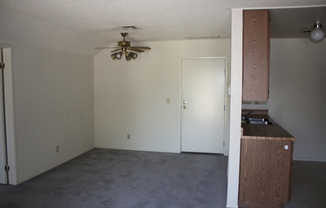 Lemarsh Chatsworth Apartments / 21323 Lemarsh