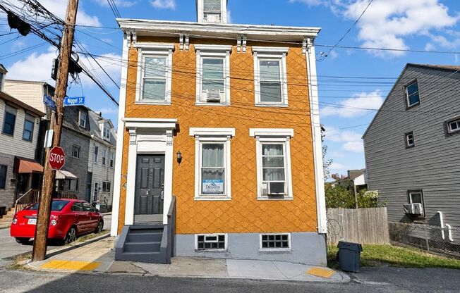 1822 Niggel Street (For Sale OA)