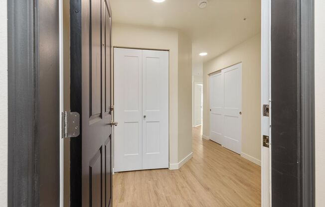 2 beds, 2 baths, 1,005 sqft, $2,895, Unit 504
