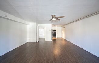Studio, 1 bath, 600 sqft, $1,975, Unit 214