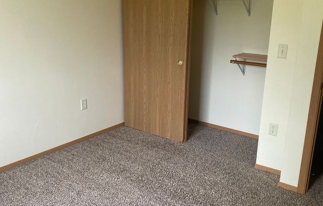 2 beds, 1 bath, 1,000 sqft, $1,149.99, Unit 515-11