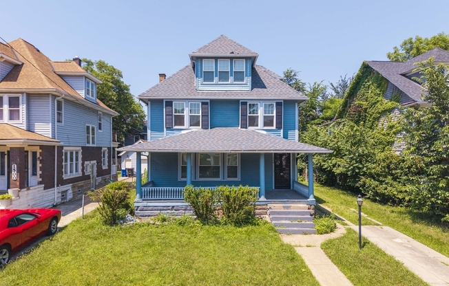 1496 E 107 ST