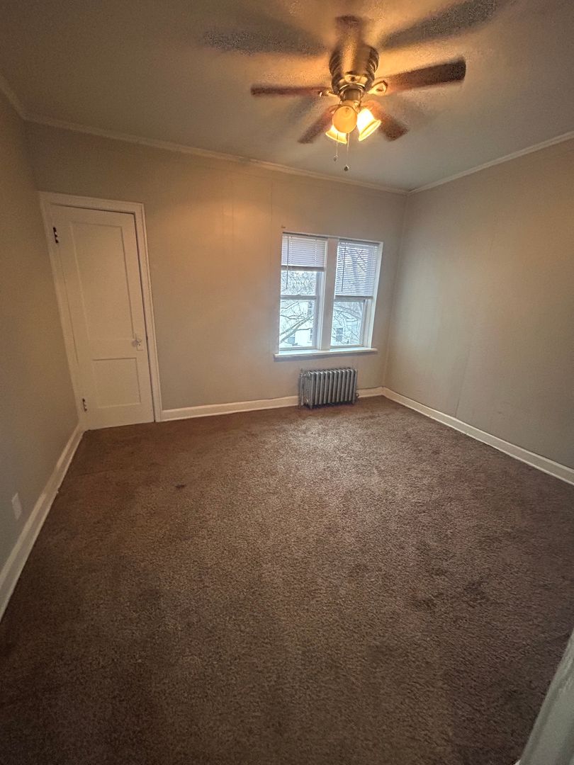 Lower East Side Milwaukee Studio and One bed Apartments- Flexible Lease Terms
