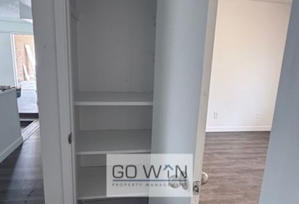 4 Bed/ 2 Bath - House W/ Large Backyard