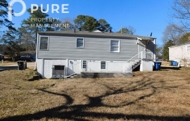 1/2 off a month's rent with fully executed, paid lease!