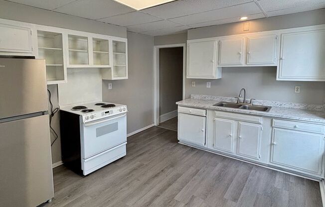 422 W Allen St