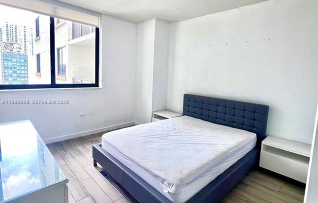 2 beds, 2 baths, 1,096 sqft, $4,550, Unit 999 SW 1st Ave # 1807