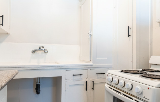 1 bed, 1 bath, 760 sqft, $2,200, Unit 501