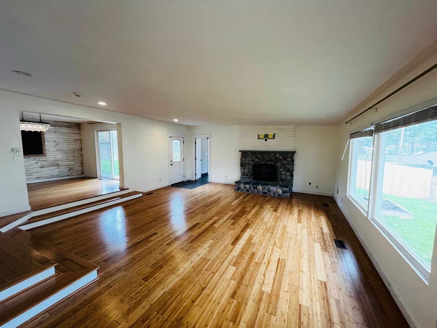 4 Bedroom East Bremerton with Large Yard