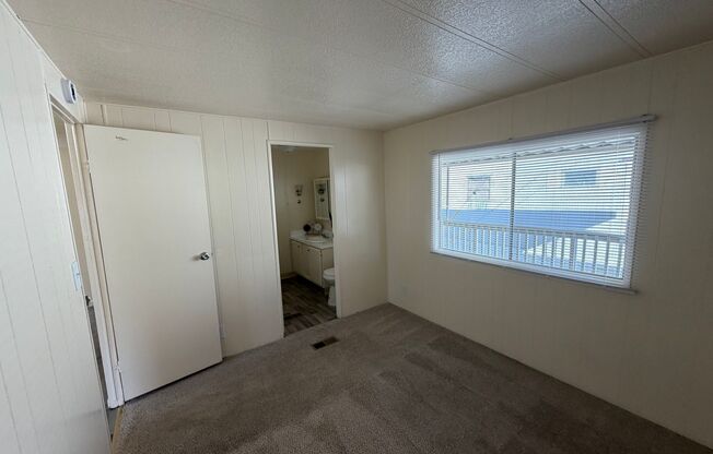 2 beds, 2 baths, 800 sqft, $3,350, Unit 112