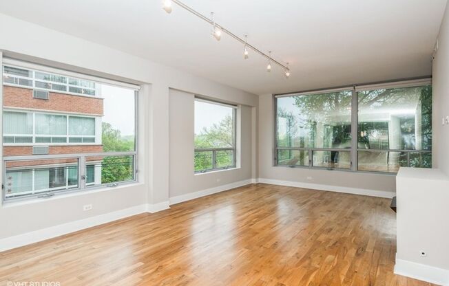 3 beds, 2 baths, 1,763 sqft, $4,145, Unit 306