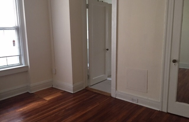 1 bed, 1 bath, 550 sqft, $1,600, Unit 414