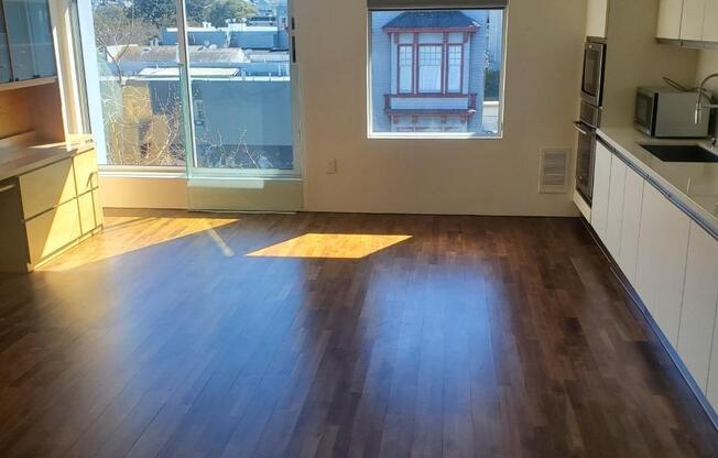 2020 ELLIS ST