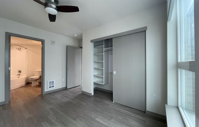 2 beds, 2 baths, 1,036 sqft, $3,095, Unit 505