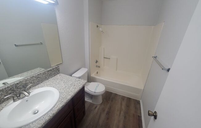 2 beds, 2 baths, $2,025, Unit 02