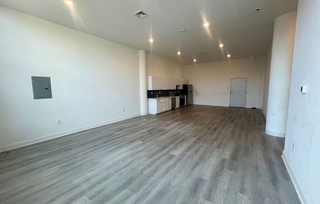 2 beds, 1 bath, 812 sqft, $1,495, Unit Unit 17