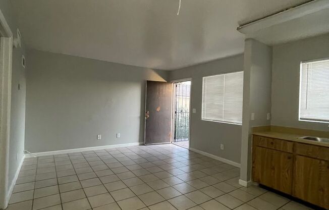 2010 E Sweetwater Ave._SP&amp;Family LLC