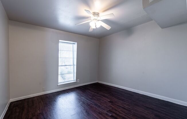3 beds, 2 baths, 1,296 sqft, $1,500, Unit 1010