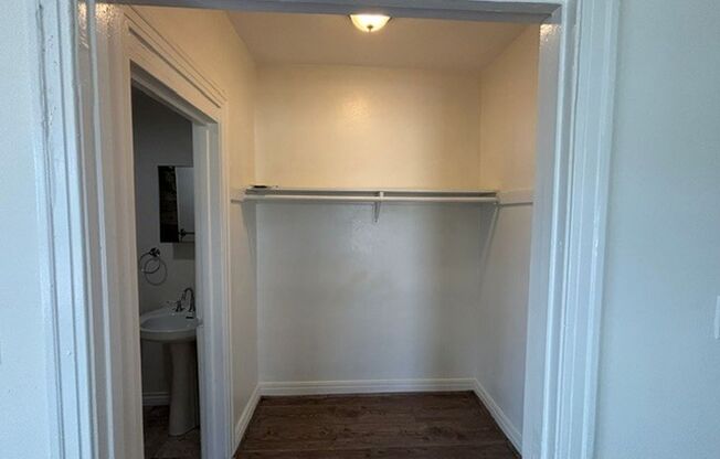 Studio, 1 bath, $1,275, Unit 201