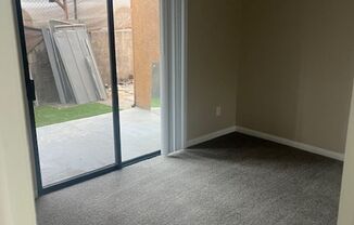 2 beds, 1 bath, $2,300, Unit 26