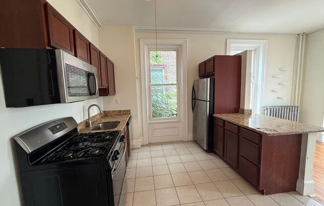 Newly Renovated Apartment in Brewerytown