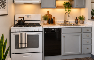 Cloverleaf Village Apartments