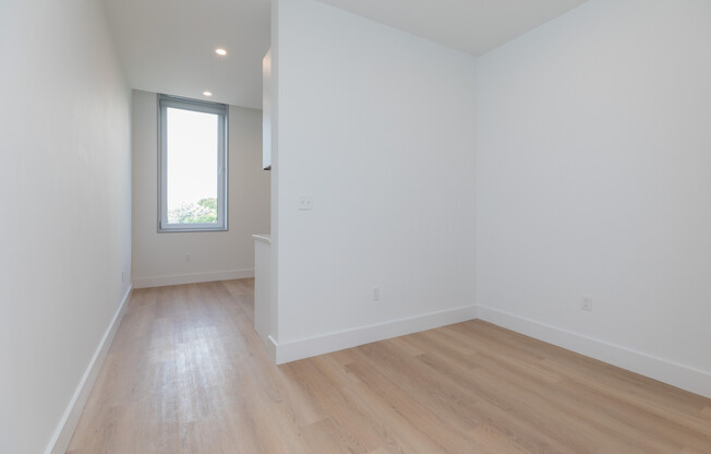 1127 HARRISON AVE