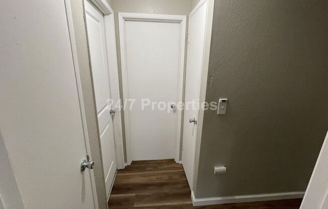 2 beds, 1 bath, $1,395, Unit 07