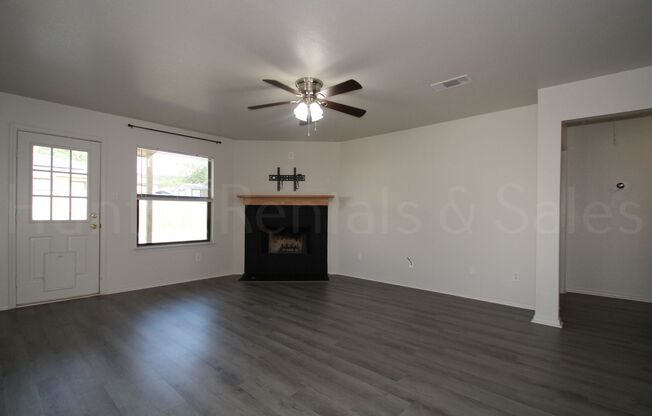 4 beds, 2 baths, $1,750