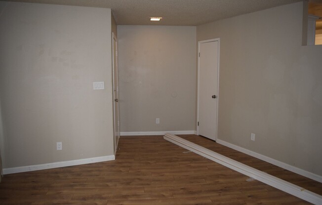 2 beds, 1 bath, $1,395