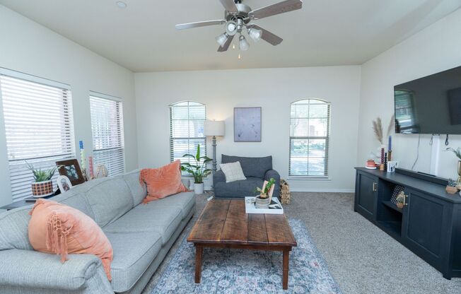 6703 FIRENZE LN