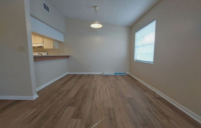 2 Bedroom / 2 Bathroom Duplex