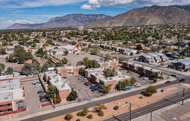 2 beds, 1.5 baths, 800 sqft, $1,115, Unit Unit 3