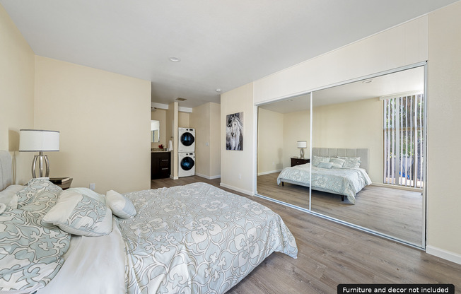 1 bed, 1 bath, 900 sqft, $2,100, Unit 7025-7B
