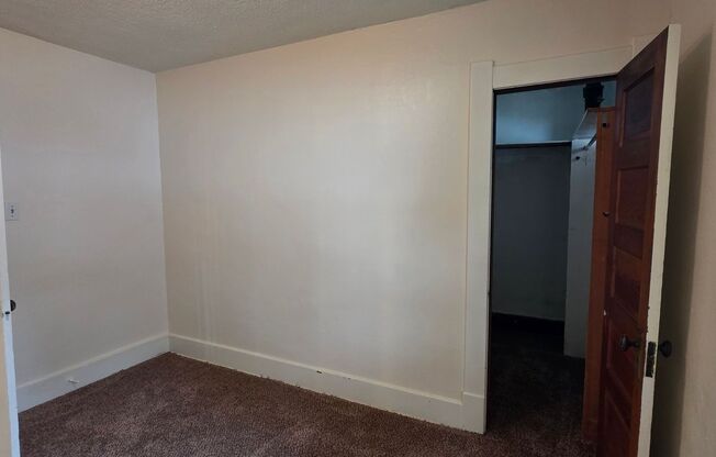 2713 Maxwell Ave