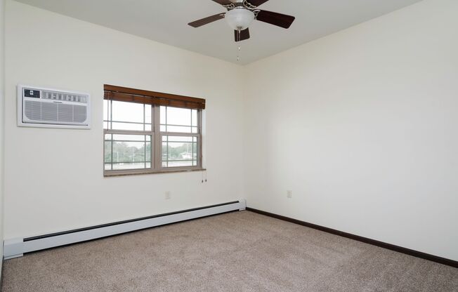 2 beds, 2 baths, 1,038 sqft, $1,885, Unit 209