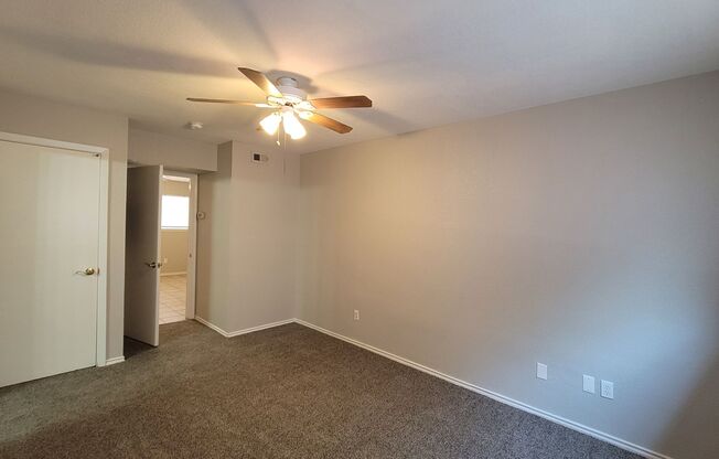 1 bed, 1 bath, 685 sqft, $800, Unit Unit 1