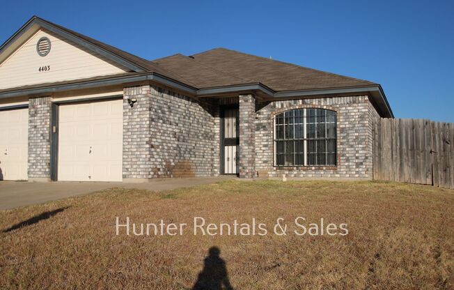 3 beds, 2 baths, $1,295