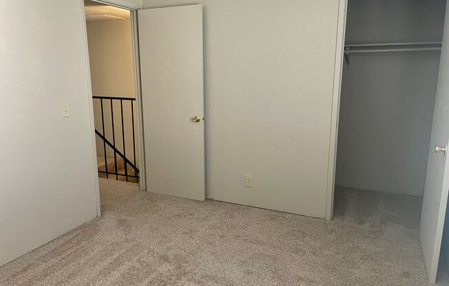 2 beds, 1 bath, $1,695, Unit 03