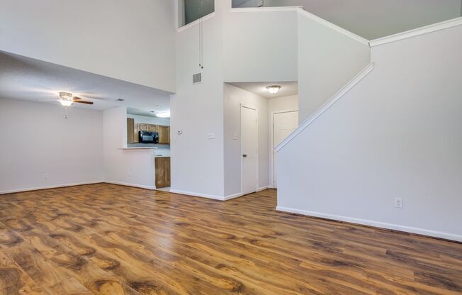 Open Concept Living 3BD/2.5BA in Mesquite!
