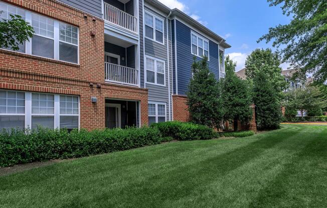 Landscaping at The Rothbury in Gaithersburg, MD