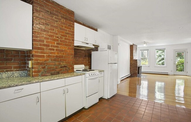 15 APPLETON ST