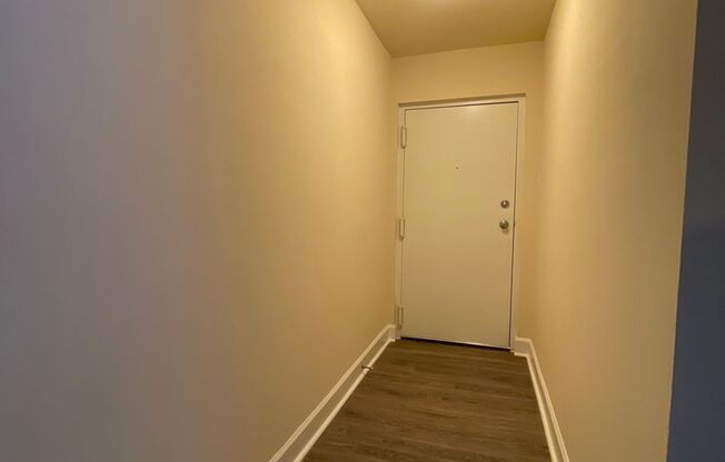 2 beds, 2 baths, 1,000 sqft, $1,899, Unit 14210 #204