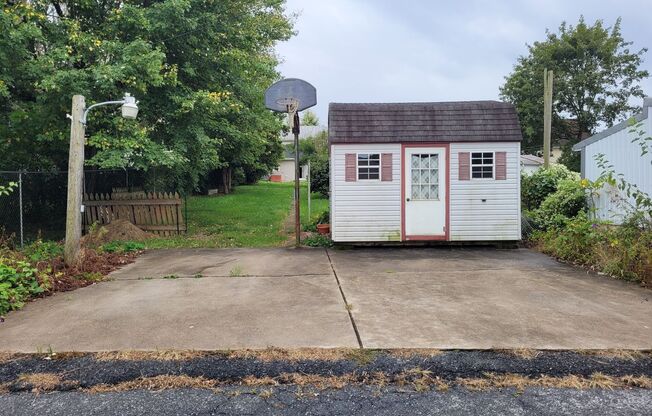 3 beds, 1 bath, $1,475