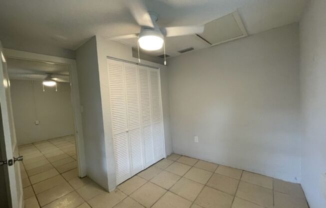 2 beds, 1 bath, $1,150