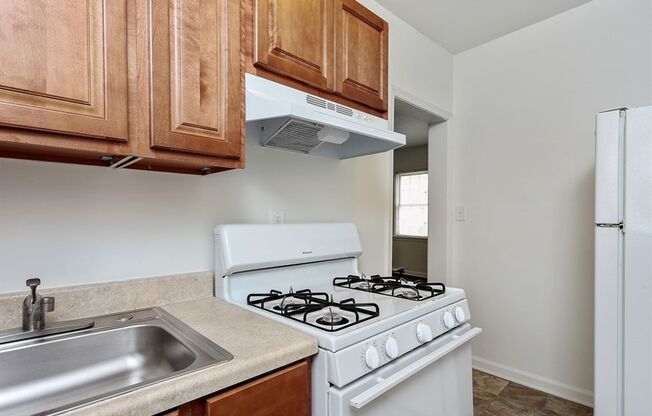 1 bed, 1 bath, 525 sqft, $925, Unit 2129DUN-1
