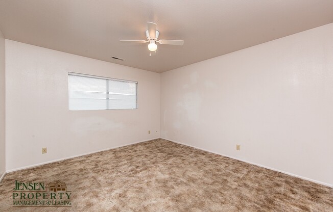 2 beds, 1 bath, 800 sqft, $1,175, Unit 4